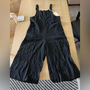 Joah Premium| Black Striped Wide-Leg Jumpsuit, Overall Straps, Size L•••…
